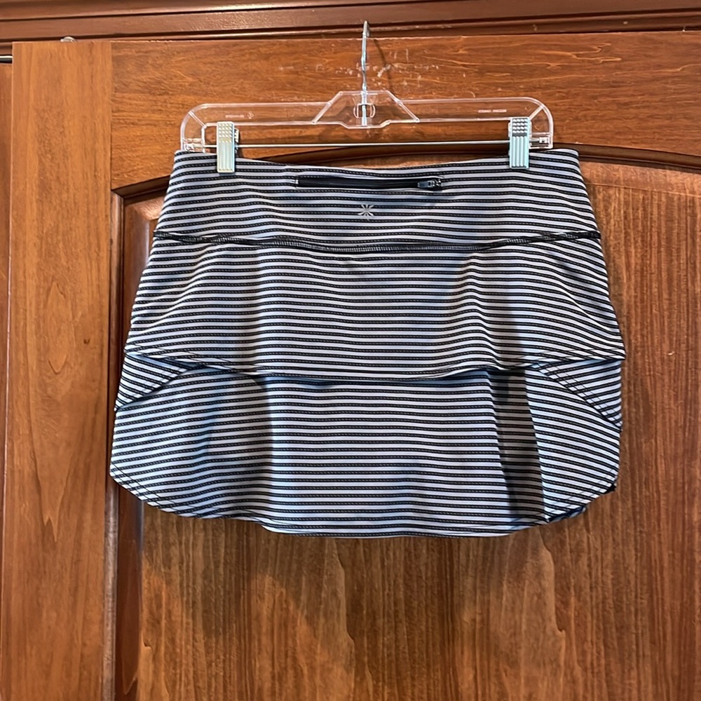 Athleta Skort Skirt Swagger Track Stripe Black & Gray Tennis Pickleball Golf M - Picture 6 of 11